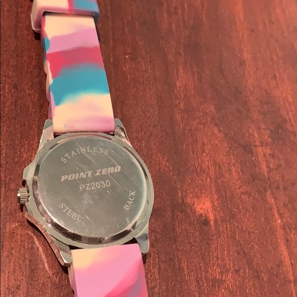 Point Zero Watch - Picture 3 of 5